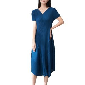Women's loose pleated dress