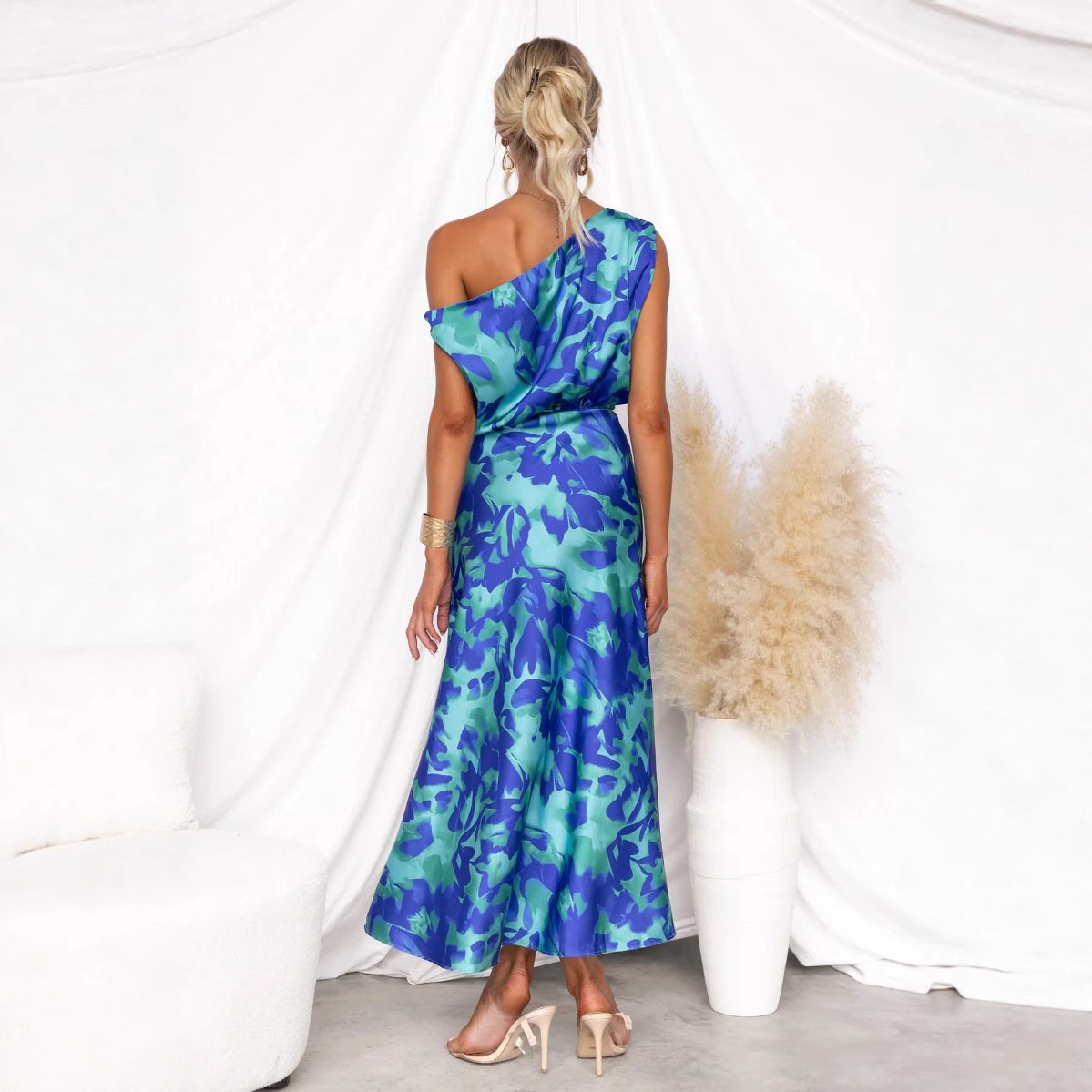 Split sleeveless printed dress - Image 4