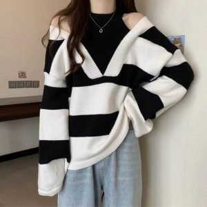 Women Sexy Off Shoulder Patchwork  Knitted Sweater