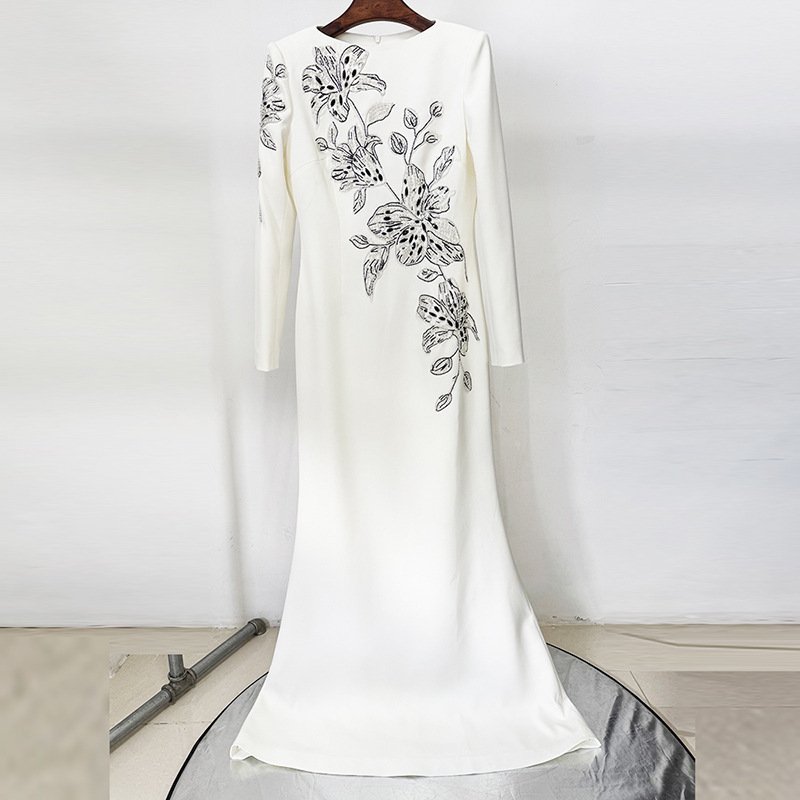 Embroidered and Beaded Long Dress - Image 6